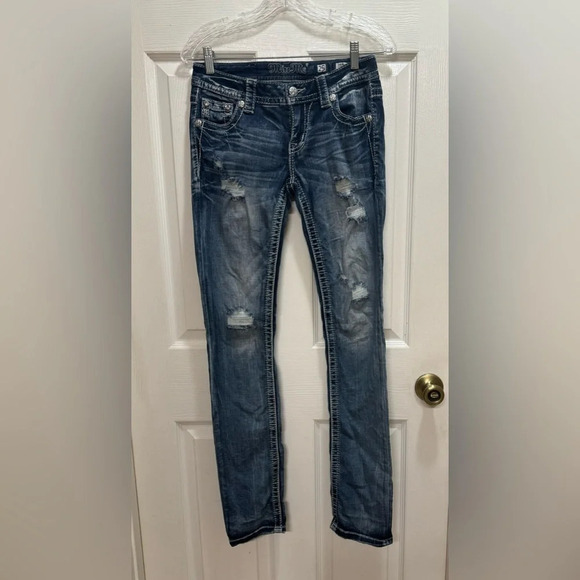 Miss Me Denim - Miss Me Signature Straight Stretch Cuffed Jean Low Rise Size 25 Bling Pockets